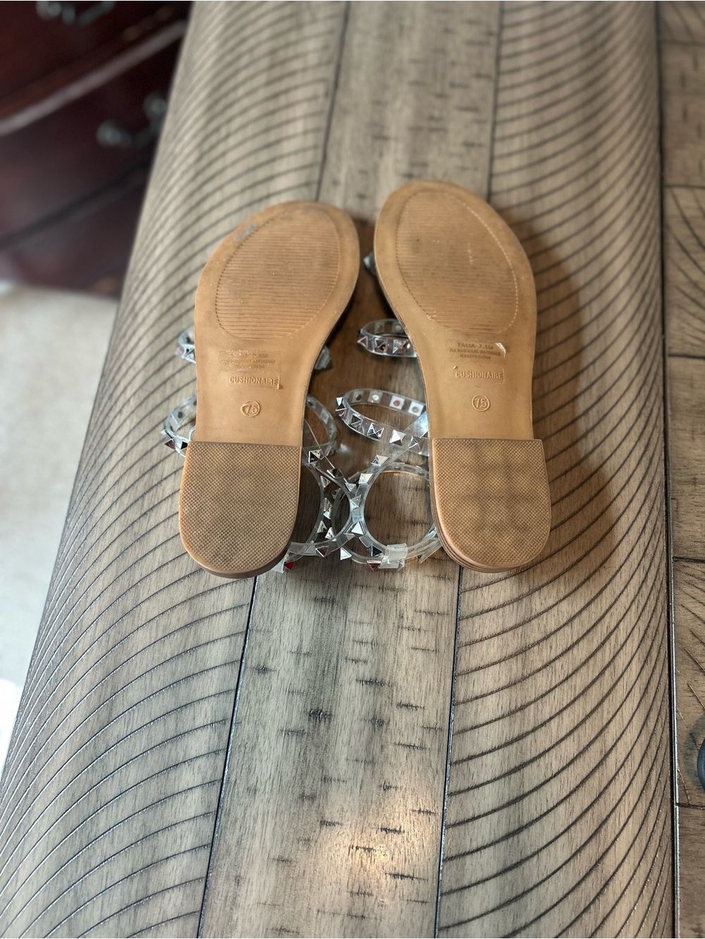 Cushionaire Studded Women's Gladiator Sandals 7.5 - Picture 3 of 4